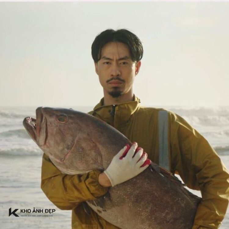 đen vâu mang tiền về cho mẹ