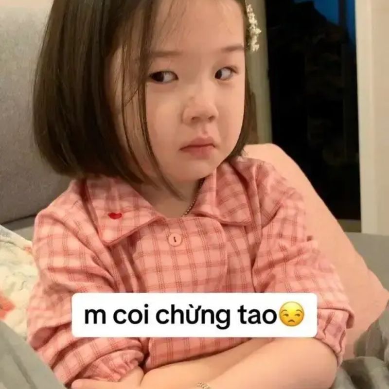 99+ Meme liếc mắt, liếc xéo, lườm cực hài hước, phán xét cực gắt 3 Meme liếc mắt cute