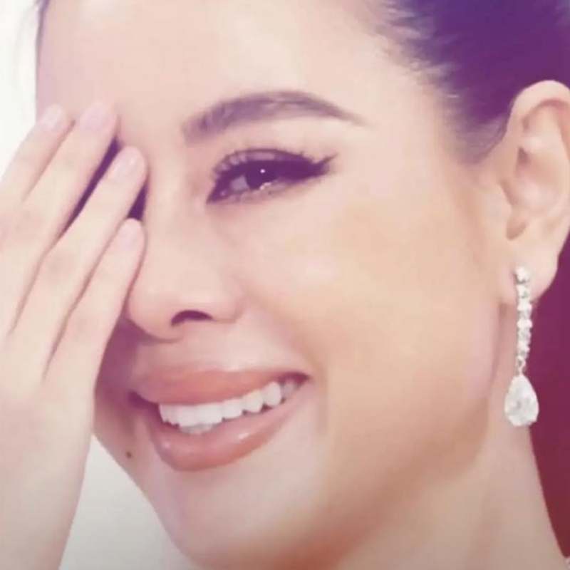 99+ ảnh meme Nam Thư với biểu cảm hài hước, cười ra nước mắt 10 Meme Nam Thư che một bên mắt