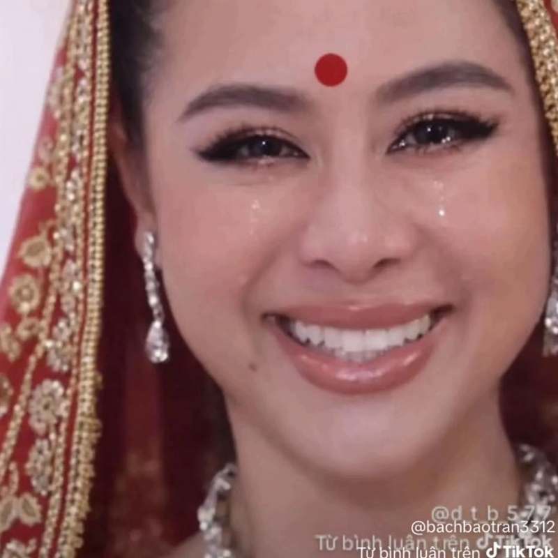 99+ ảnh meme Nam Thư với biểu cảm hài hước, cười ra nước mắt 16 Meme diễn viên Nam Thư Ấn Độ