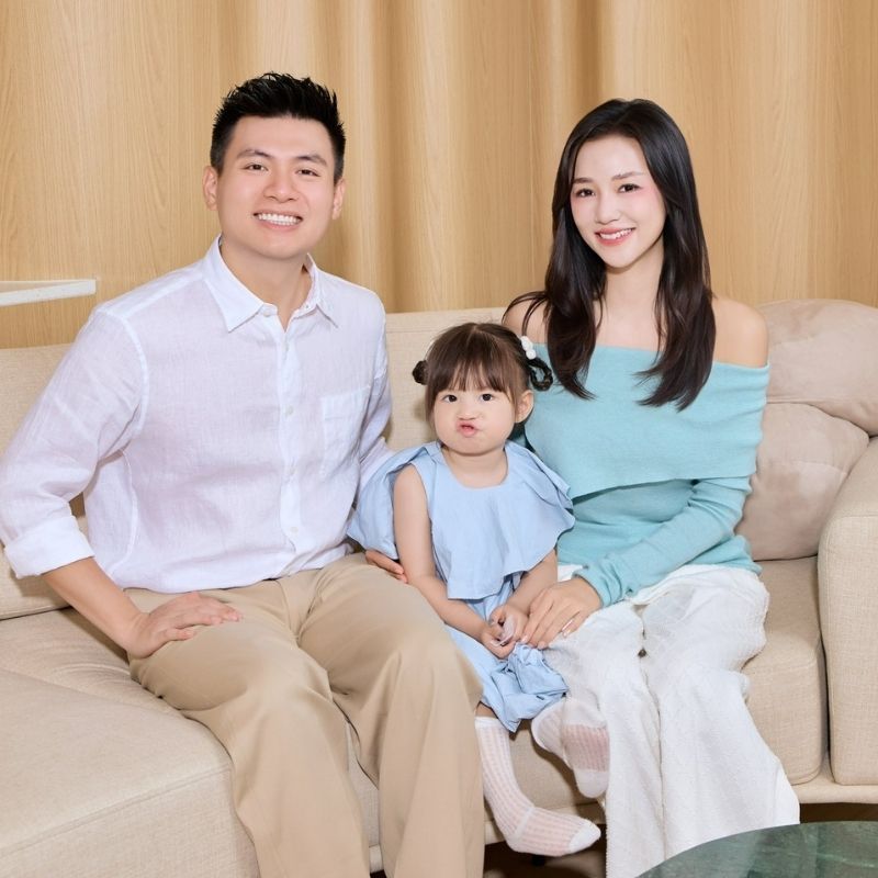 96+ ảnh meme Pam đáng yêu, hài hước, nhếch mép, lườm cực viral 2 Meme Pam là gì?