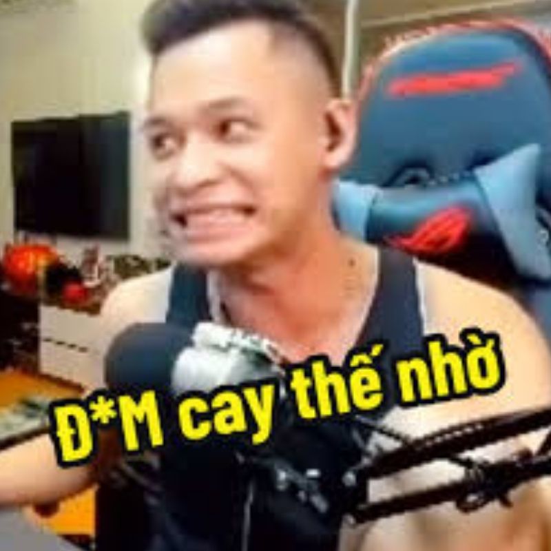 Nhìn màn hình mà muốn bật khóc