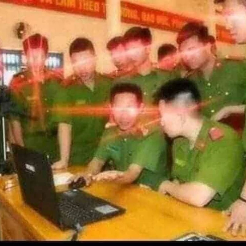 ảnh chế tổ điều tra công an hình sự đã xem