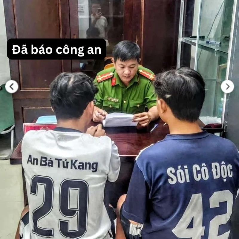 ảnh 2 thanh niên đi báo công an hài hước