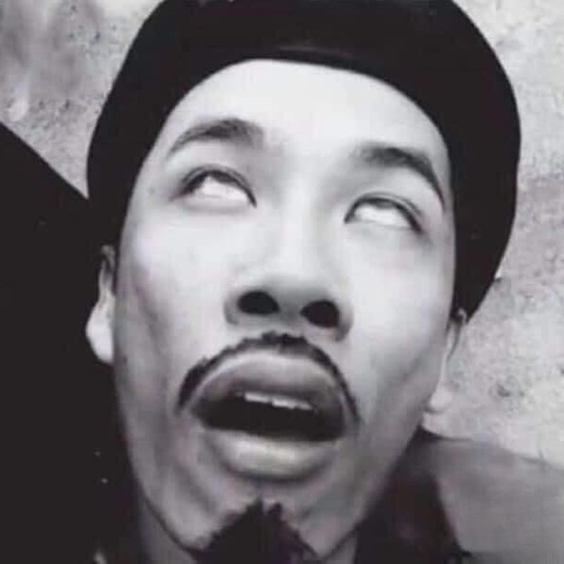 Meme 1977 shock trợn mắt