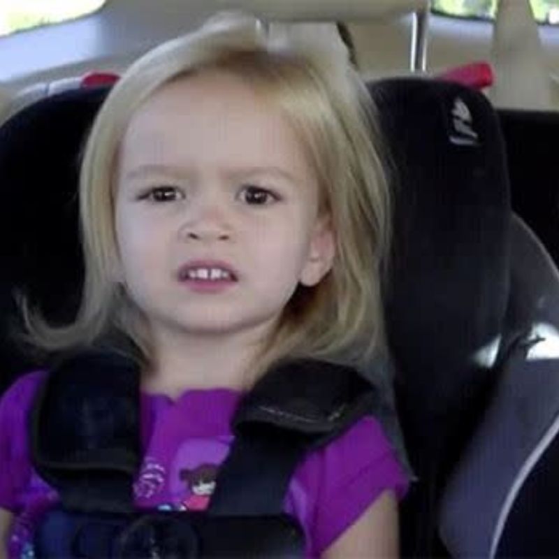Ánh mắt nửa hoang mang nửa phán xét đã khiến CĐM thích thú với meme Side-eye Chloe