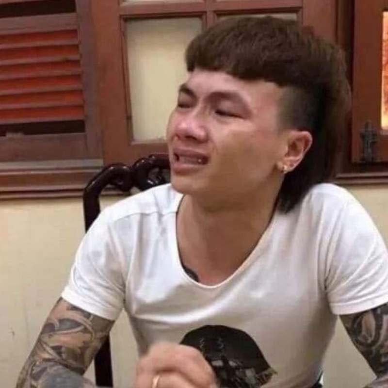 Khá Bảnh bật khóc khi bị bắt