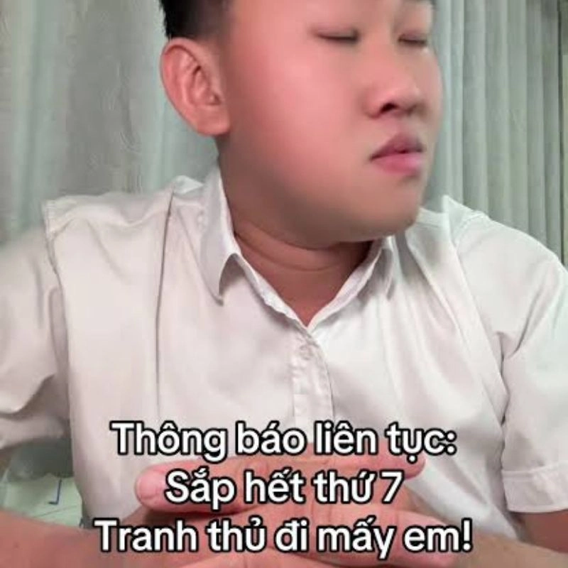 Dược sĩ Mai Trí Thức biểu cảm hối hả
