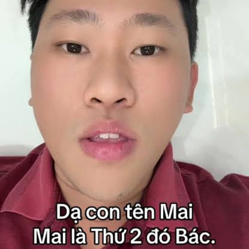 Hình ảnh dược sĩ Mai Trí Thức cười tươi