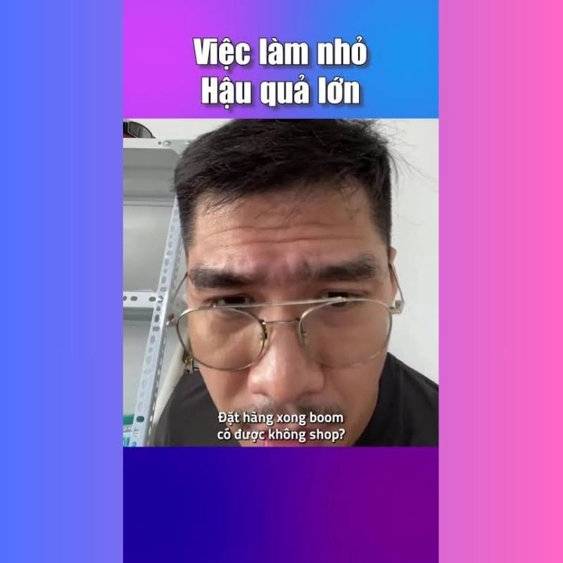 treamer PewPew đeo kính, gương mặt đăm chiêu