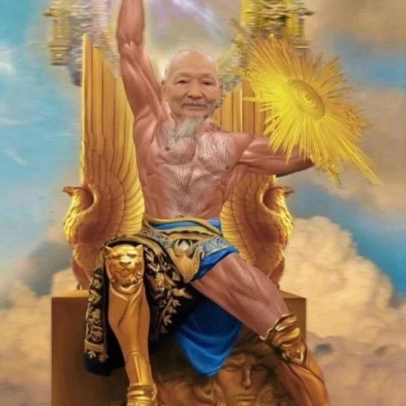 Ảnh chế ghép mặt thầy ông nội vào thân hình lực sĩ trên ngai vàng