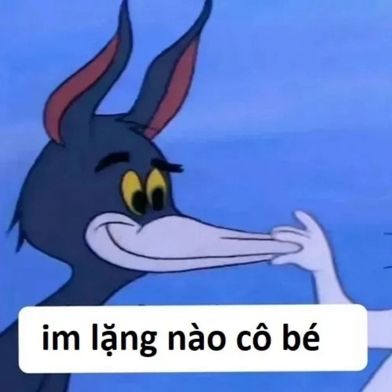 Ảnh chế hoạt hình mèo Tom bị bàn tay bóp khép miệng ra hiệu im lặng