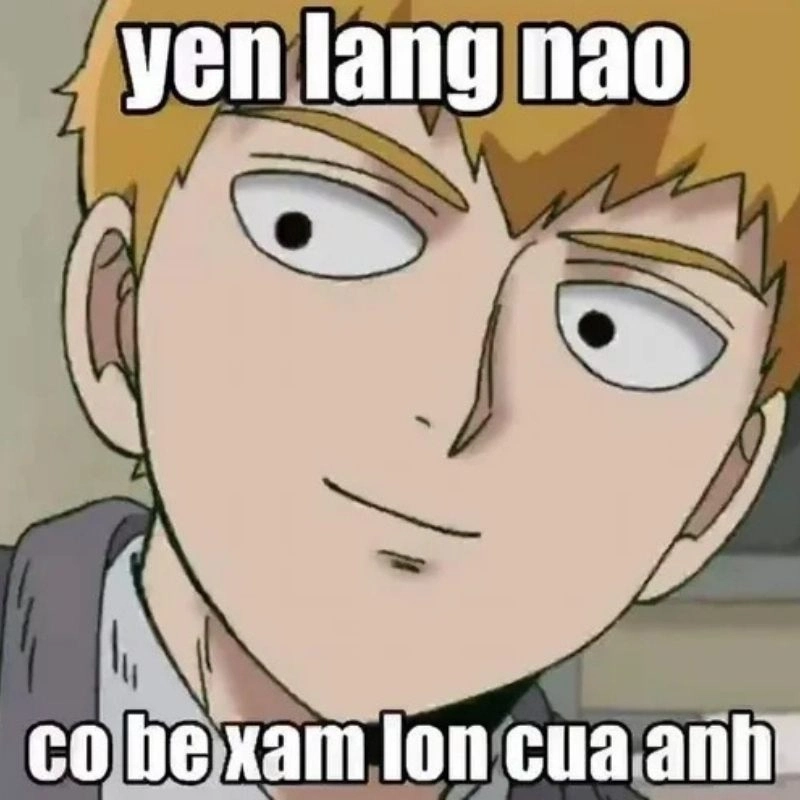 Ảnh meme nhân vật Reigen mỉm cười nhẹ nhàng bảo yên lặng đầy thần thái