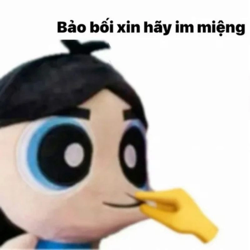 Ảnh chế búp bê bông mắt tròn xoe bị icon bàn tay bịt miệng