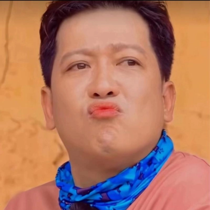 Meme biểu cảm chu môi của Trường Giang