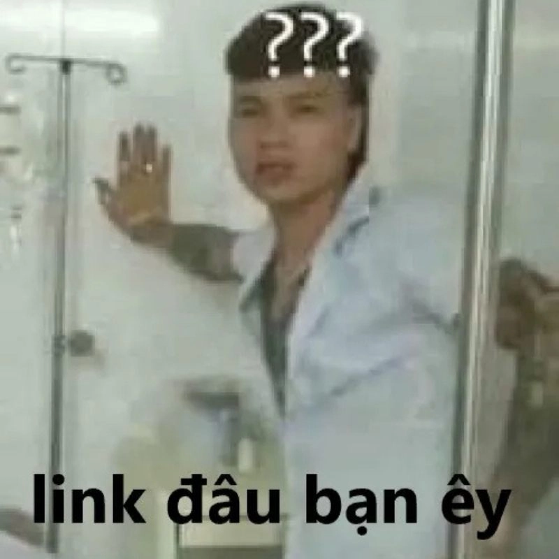 Khá Bảnh đứng trong phòng tắm với biểu cảm xin link khó đỡ